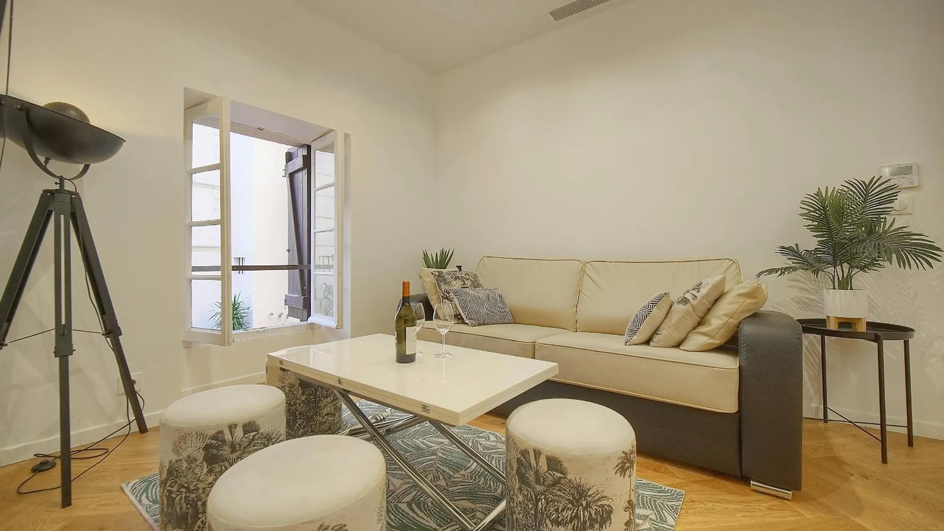 Apartment Charmant 2 Pieces Proche Plage Du Midi A1B266 Cannes